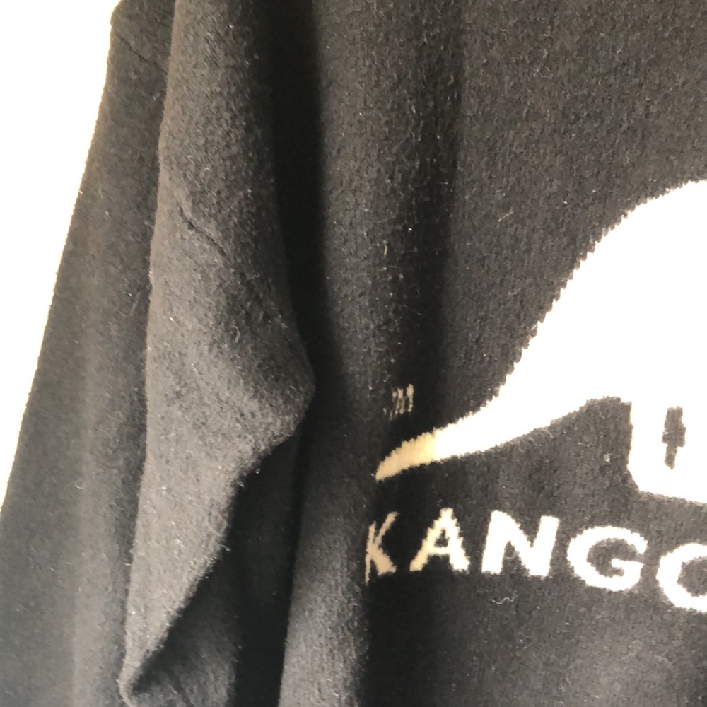 • BLOGGER’S FAVORITE • KANGOL Sweater from H&M • MAKE AN OFFER 🖤 - Picture 10 of 16